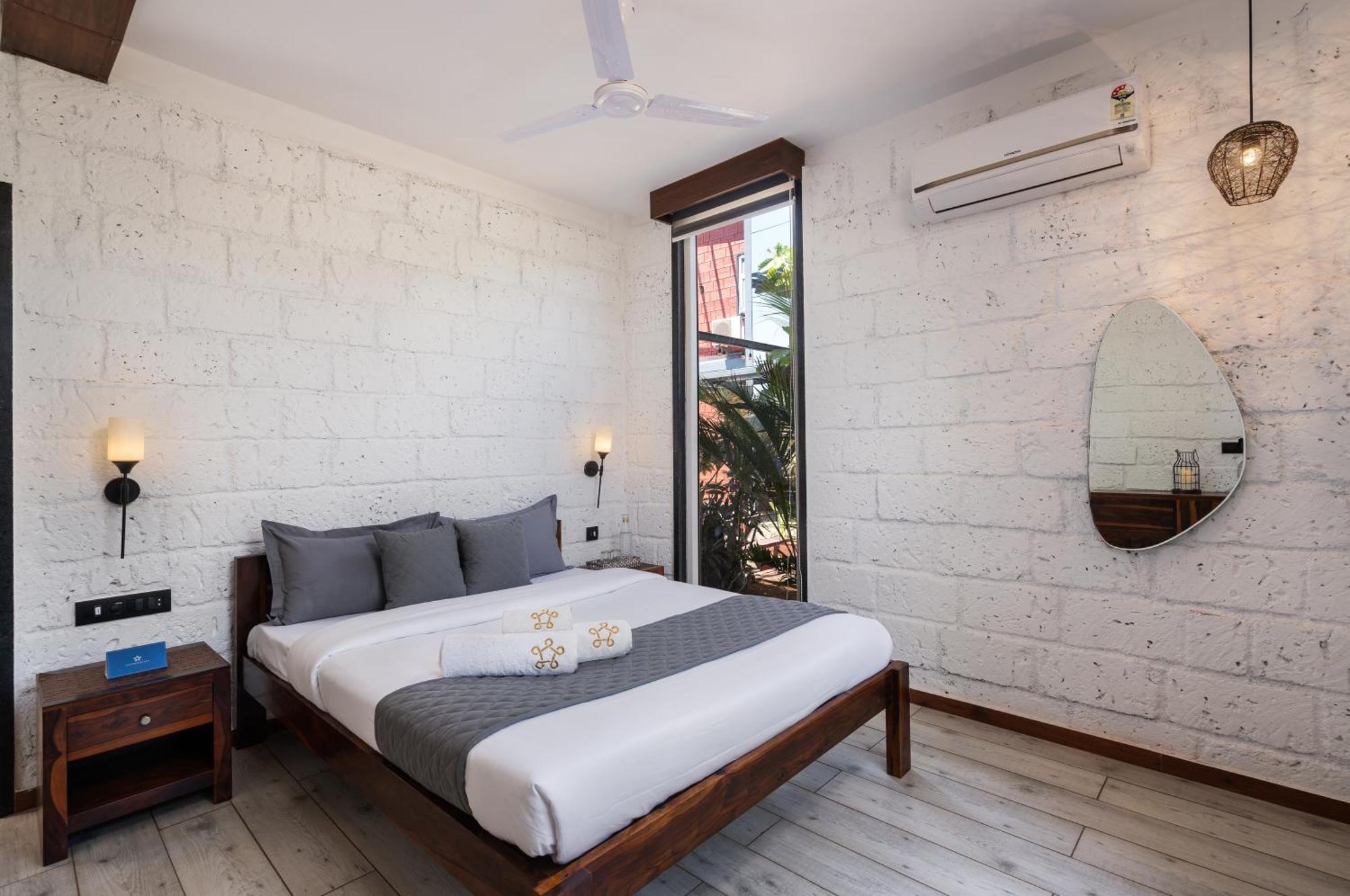 Saffronstays Calvin - 3 Bedroom Pool Villa In 로나발라 외부 사진