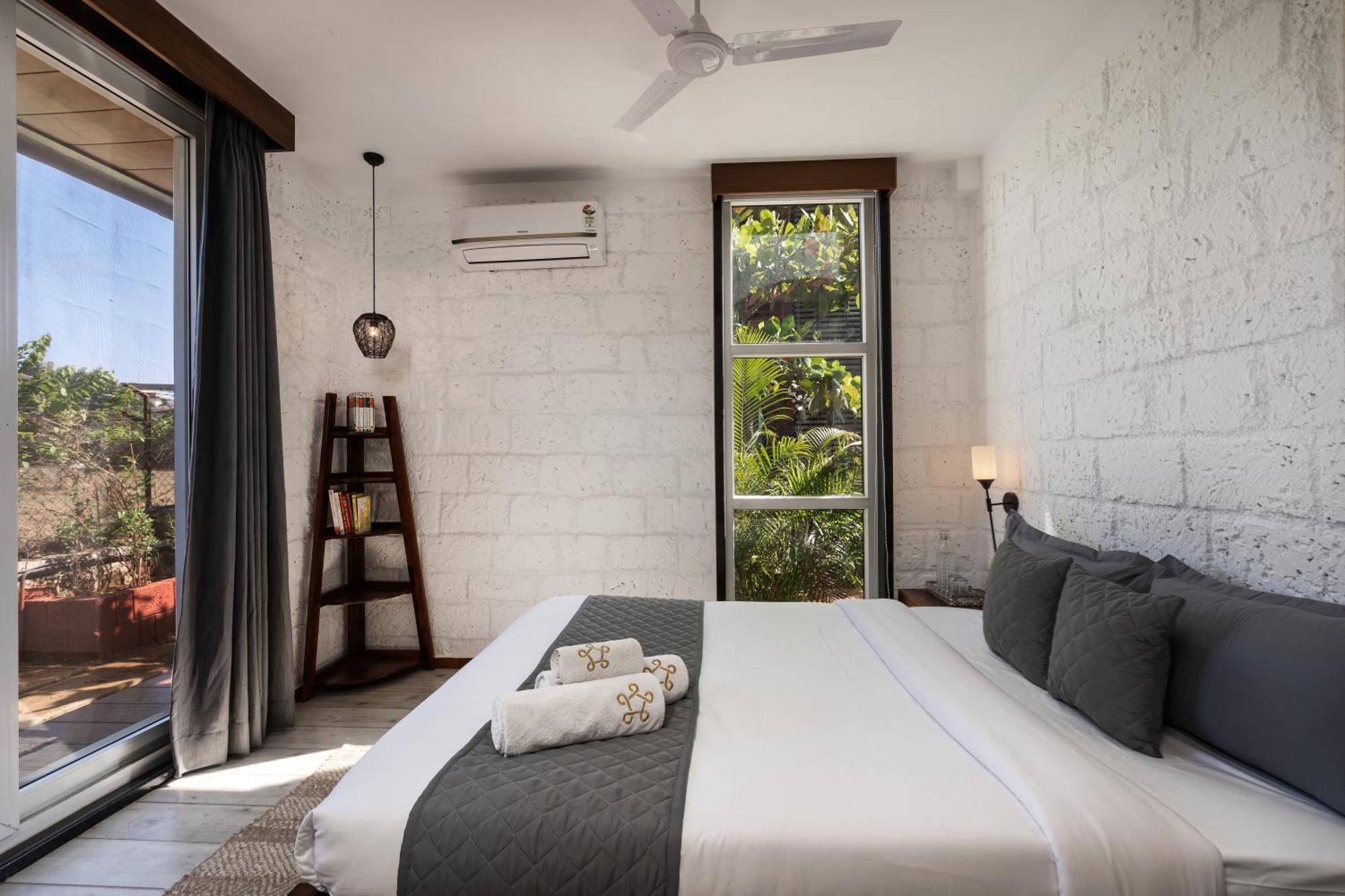 Saffronstays Calvin - 3 Bedroom Pool Villa In 로나발라 외부 사진
