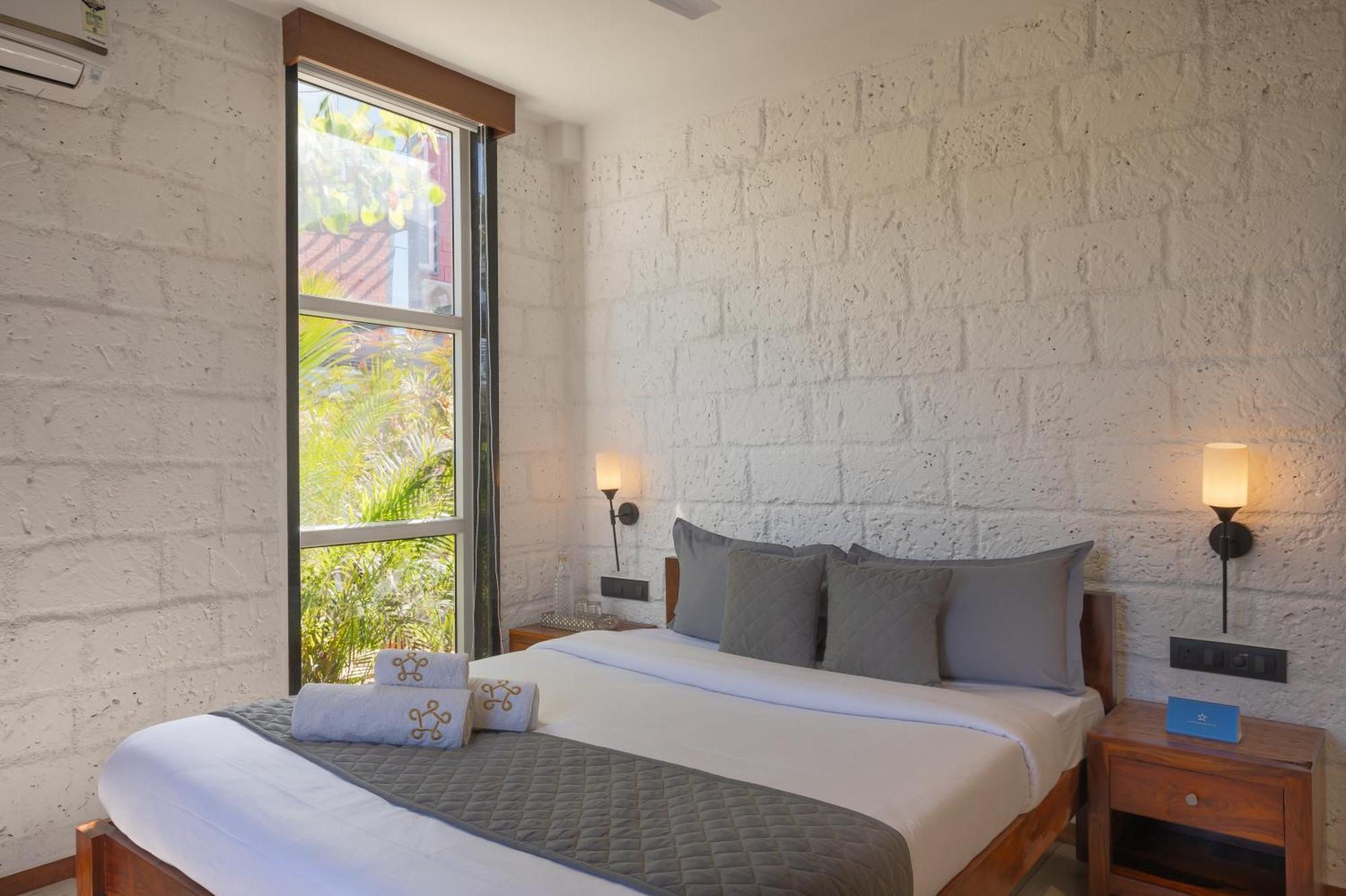 Saffronstays Calvin - 3 Bedroom Pool Villa In 로나발라 외부 사진