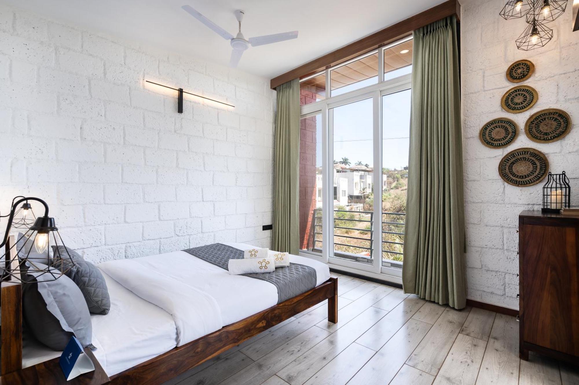 Saffronstays Calvin - 3 Bedroom Pool Villa In 로나발라 외부 사진